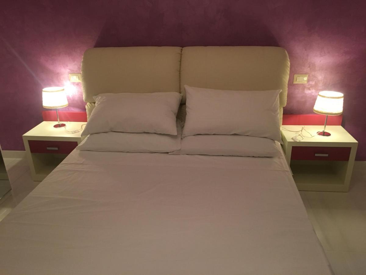 Madigans Rooms Bed&Breakfast Lecce Exterior photo
